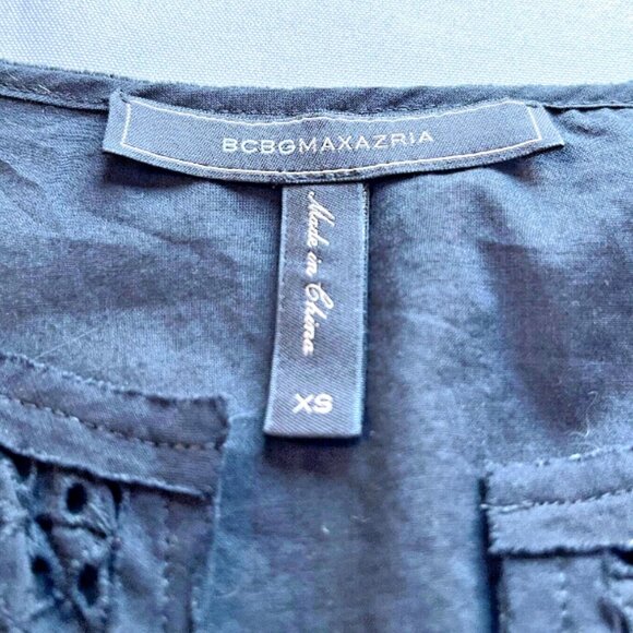 BCBGMAXAZRIA Women's "Camy" Black Eyelet Split Neck Tank Top Size XS - Picture 5 of 7